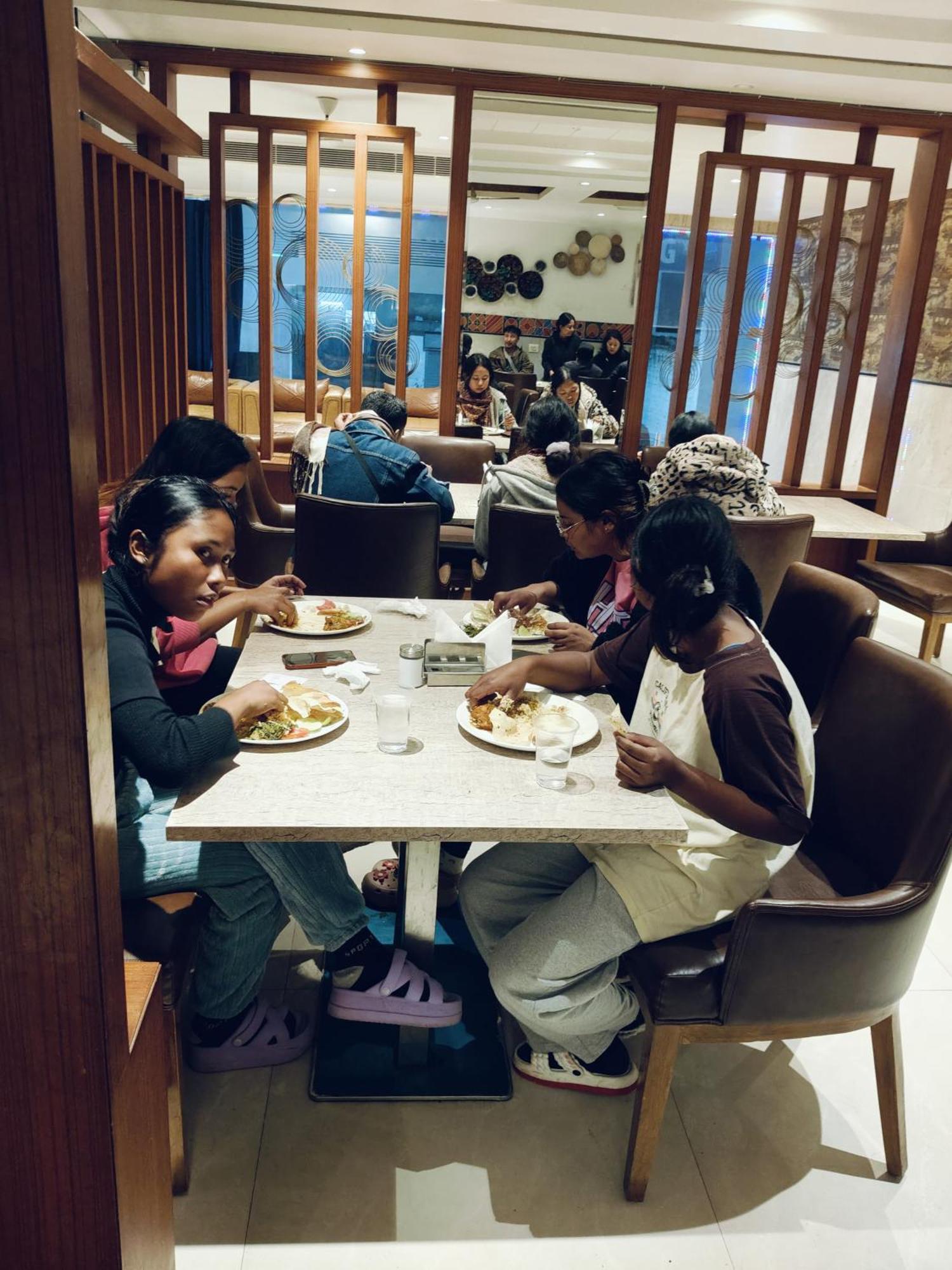 Hotel The Almora By Rs Global Near By Delhi International Airport With - Free Airport Drop Нью-Дели Экстерьер фото
