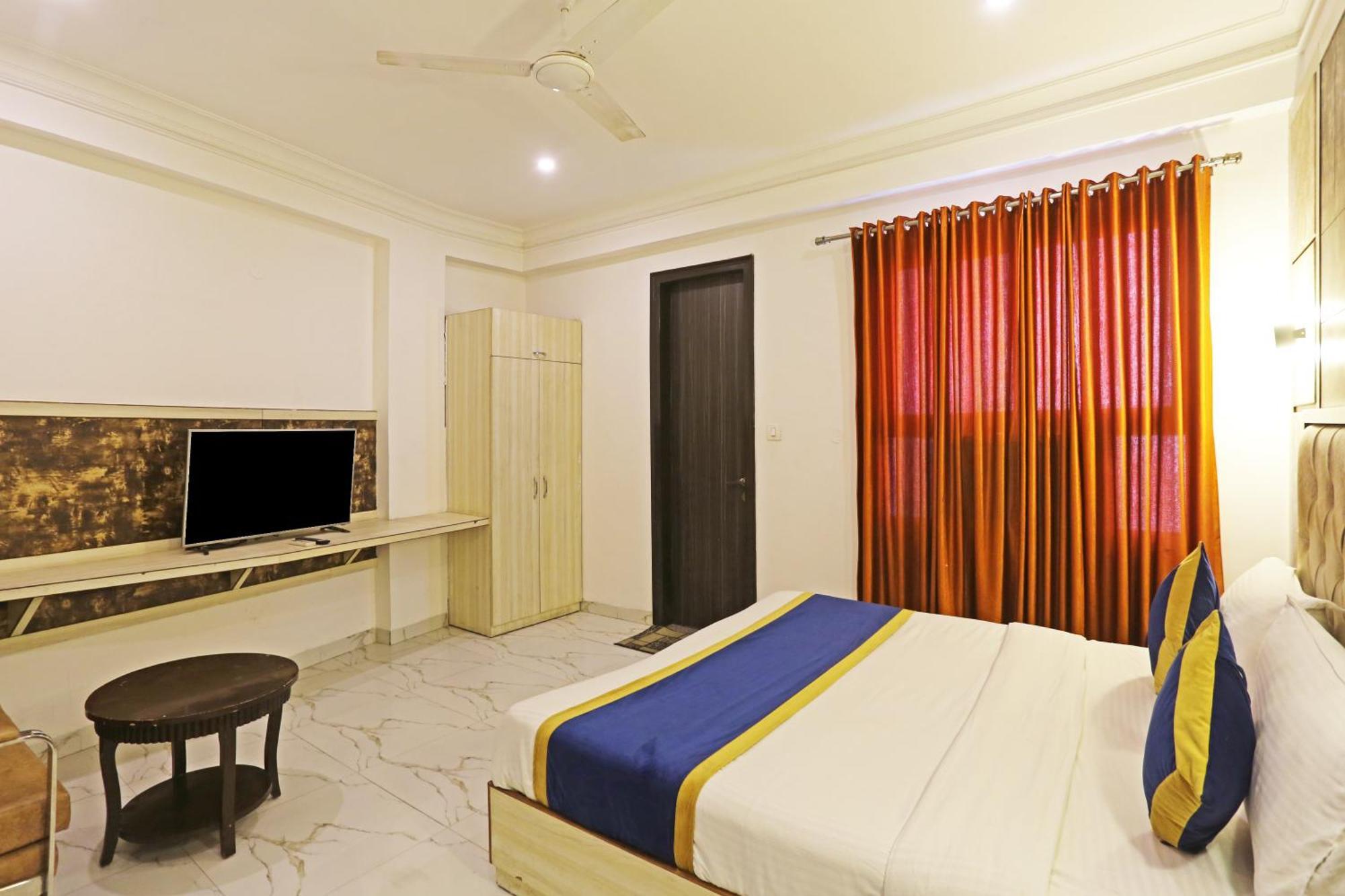 Hotel The Almora By Rs Global Near By Delhi International Airport With - Free Airport Drop Нью-Дели Экстерьер фото